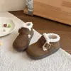 Zapatos de algodón para niños, forrados de felpa y engrosados, modernos zapatos estilo Birkenstock para niñas, nuevo estilo de invierno 2026, zapatos de algodón cálidos para interiores para bebés
