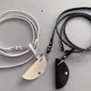 Cinturón Fino de Doble Capa Tachonado Estilo Retro Americano con Hebilla Metálica para Mujer, Sensación de Alta Gama, Adecuado para Combinar con Jeans