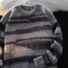 Suéter de punto a rayas grises degradadas, de corte relajado y transfronterizo para hombre, con un diseño elegante, ajuste holgado y mangas largas versátiles, perfecto para primavera