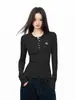 Camiseta Henley Preta com Gola Alta, Ombro Normal, Manga Longa, Feminina, Nova Coleção Outono 2026, Camada Interna, Base, Slim Fit, Top Justo