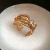 Pulsera Metálica Plegada Europea y Americana con Apertura Irregular Nicho de Alta Gama Pulsera Sencilla Pulsera de Moda Exagerada Elegante