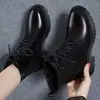 Botas Martin Femininas 2026 Outono Inverno Estilo Britânico Versátil Sola Grossa Botas de Couro Femininas Botas Curtas Botas de Cano Alto Femininas Celebridade da Internet Botas de Algodão com Plus Velvet Femininas