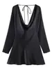 Primavera de 2026 Nova Roupa Feminina Estilo Sexy Decote V Bainha em Linha A Textura de Cetim de Seda Vestido Fluido Saia Curta Cor Lisa