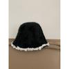 Sombrero de cubo a juego de colores de rollo de cordero para niñas elegante elegante de alta gama sombrero de lámpara de mesa suave glutinoso cálido que hace que la cara se vea pequeña sombrero de pescador pequeño para hombres