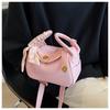 Bolso de Doctor de Diseño de Nicho de Gama Alta Bolso Cruzado para Mujer Bolso Pequeño Texturizado de Mano para Mujer 2025 Nuevo Popular Versátil