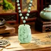Collar con Colgante de Imitación de Jade Hetian Verde Loto Guanyin, Colgante de Jade Redondo Loto Sentado Bodhisattva Guanyin de Jade
