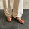 Sandálias Fechadas Elegantes 4cm Moda Verão 2026 Novas Quadradas Planas Slip-On Versáteis Chinelos Preguiçosos para Mulheres
