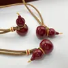 Acessórios de Colar de Cabacinha Estilo Antigo Banhados a Ouro para Mulheres, Corrente Longa para Suéter Outono e Inverno, Joia Pingente de Luxo Leve Nicho de Alta Qualidade