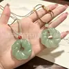 Pendente de flor de aventurina natural no atacado, pingente de fivela de paz torcida de aventurina cor de água clara, corrente para clavícula de jade