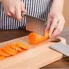 Cuchillo de cocina para patatas creativo para el hogar que ahorra trabajo para cortar patatas, acero inoxidable con patrón, cortador de patatas fritas, cuchillo ondulado para tiras de patata