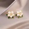 Elegantes y con Estilo Pendientes de Botón de Flor de Perla con Goteo de Aceite, Moda de Lujo Ligero, Pendientes Simples y Versátiles, Únicos Dulces Accesorios para Orejas de Gama Alta