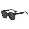 Gafas de Sol Estilo Nuevo 2025 para Mujer, Gama Alta, Anti-UV, Gafas de Sol de Montura Grande, Montura Negra, Color Degradado, Aspecto Adelgazante para Rostros Cuadrados y Redondos