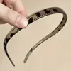 Tiara Dentada Estilo Coreano para Mulheres, Versátil para Lavar o Rosto, Presilha de Cabelo da Moda, Tiara de Óculos em Forma de U