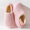 Chinelos de Algodão Eva Home São Impermeáveis e Resistentes a Manchas, Adequados para Uso Externo, Antiderrapantes, Leves, com Solado Espesso, Sapatos de Algodão Fechados Atrás para Mulheres, com Lã Adicionada para Aquecimento