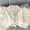 Pijama de Tecido Amassado Conjunto de Três Peças de Verão de Manga Curta para Mulher Estilo Pastoral Doce Floral Casual Estudante Roupa de Casa Foto Real Atacado