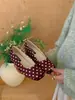 Sapatos Femininos com Salto Oculto de 4cm, Adequados para Primavera e Outono, Bico Quadrado, Bolinhas Pretas, Decote Baixo, Elegantes Sapatos de Festa, Sapatilhas