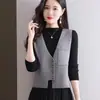 Conjunto de dos piezas de chaleco de punto para mujer, nueva moda de primavera, adecuado para combinar con faldas, chaleco de estilo corto