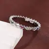Anillo de Corazón con Circonita de Venta Caliente Transfronterizo Diseño de Nicho Simple Moda Estilo Europeo y Americano Anillo para el Dedo Venta Directa de Fábrica