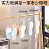 Artículo Popular de Tiktok Estante para Secar Zapatos para Uso Doméstico, Gancho Sólido Engrosado de Acero Inoxidable, Estante para Sandalias para Colgar Zapatos en el Balcón Exterior de la Ventana