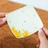 Posavasos de cerámica hechos en fábrica con patrones florales dorados, portavasos de té, accesorios para juegos de té, tapetes resistentes al calor y platos para bocadillos estilo chino para uso doméstico