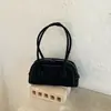 Bolsa de palha trançada retrô transfronteiriça, nova coleção feminina 2026, design de alta qualidade, grande capacidade, adequada para o dia a dia, bolsa de ombro e pode ser carregada sob o braço