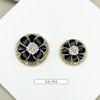 Otoño e Invierno Nuevo Estilo Chanel Negro y Blanco Flor Botones Diamante Abrigo de Tweed Suéter Tejido Botones Decorativos