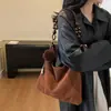 Bolsa Feminina 2026 Bolsa de Trabalho Bolsa Tote Retrô Nova Moda Camurça Grande Capacidade Bolsa Hobo Casual Bolsa de Ombro Versátil