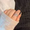 Anel de Dedo Indicador Feminino Exagerado de Design de Nicho Cruzado Corda Nó Anel Cheio de Diamante Luxuoso Oco Multi-Camadas Versão Larga Anel Aberto