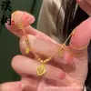 Joyería Chapada en Oro Paz y Alegría Collar de Trébol Hielo Triturado Joyería con Diseño de Trébol de Nicho para Mujeres con un Toque de Alta Gama