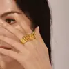 Anillo de Hebilla Omega OTC Diseño de Cara Amplia Abierta Acero Inoxidable Chapado en Oro de 18K Anillo de Dedo Hip Hop Personalizado Venta al por Mayor