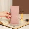 Bolsa portátil para armazenamento de óculos de sol, bolsa de veludo anti-pressão, bolsa fechada para armazenamento de óculos, universal, simples e portátil