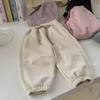 Talla Rollo 24 Otoño e Invierno Nuevos Niños y Niñas Color Sólido Pantalones Deportivos Simples Sueltos Casuales Pantalones de Tobillo Pantalones de Lana y Seda
