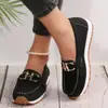 Zapatos de Mujer de Comercio Exterior 2026 Nuevo Estilo Moda Europea y Americana Punta Redonda Hebilla Metálica Fondo Plano Zapatos de Mujer Individuales Suela Suave Mocasines Slip-on