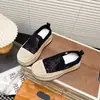 Grulla Blanca Almohada 2026 Verano Nuevo Elegante Versátil Casual Zapatos de Pescador Zapatos de Mujer Modernos Ligeros Suela Gruesa Slip-on Cordón