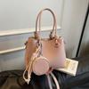2025 Novo Design de Nicho Bolsa Balde Portátil Feminina Bolsa de Ombro Bonita para Viajantes Bolsa Pequena Crossbody Simples e Elegante