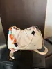 Bolsa de Ombro Única em Tecido de Nylon para Outono Inicial Transfronteiriça 2025 Novo Design de Nicho Bolsa Transversal Casual para Passeios