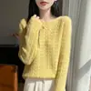 Nuevo Suéter de Punto de Lana Off-Shoulder Manga Larga para Mujer Flor de Cola de Fénix Ganchillo Camisa Base Suelta