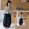 Conjunto de Dos Piezas para Niñas Estilo Coreano Nuevo Primavera y Otoño 2026: Chamarra con Cierre, Solapa Trasera y Pantalón Casual