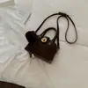 Bolso de diseño único para mujer, colección otoño 2026, bolso de hombro minimalista y relajado estilo coreano, bolso cruzado de color liso a la moda