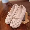 Tamancos femininos para atividades ao ar livre, antiderrapantes, resistentes a odores, sandálias de verão vazadas respiráveis com sola macia, tipo slip-on, sapatos para enfermeiras, sandálias de bico fechado para mulheres