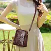 2026 Bolso Cruzado Casual Nuevo Estilo Chino con Textura de Flor de Rosa Vintage para Mujer, para Teléfono Móvil y Billetera, Bolso Pequeño para Viajes Diarios, Moderno