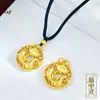 Pingente de Paz com Peixes Brincando entre Flores de Lótus, Acessórios Dourados de Areia, Cobre Galvanizado, Juba Vermelha Banhada a Ouro, Novo Estilo Chinês, Versátil, Luxo Leve, Exquisite