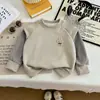 Primavera e Outono Início do Outono Novo Meninos Crianças Moletom de Manga Longa Camada Base Menino Bebê Roupa Externa Patchwork Falso Top de Duas Peças