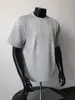 Camiseta de Manga Corta para Hombre con Diseño Único, Remaches Desconstruidos, Manga Media, Estilo Americano Moderno, Top Sencillo Versátil