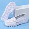 Sapatos Brancos, Sapatos de Enfermeira Vazados, Solas Macias, Respiráveis e Não Cansativos para os Pés, Sapatos Casuais de Couro Respiráveis de Verão Específicos para Hospital para Mulheres, Sapatos Tai Chi