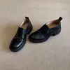 Versão em couro bovino~mocassins retrô de bico redondo com sola grossa para mulheres, tachados, versáteis, da moda, slip-on, sapatos pequenos de couro, sapatilhas de boca funda