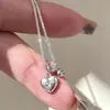 Caperucita Roja Nuevo Collar de Oro Amor 2024 Explosivo Lujo Ligero Pequeño Alto Valor de Color Diseño Personalizado Joyería Versátil