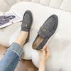 Golden Step Leisure Shoes Feminino Primavera e Outono Novo Estilo Britânico Sapatos Preguiçosos Slip-on com Fivela de Metal Flat Confortável Beans