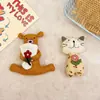 Novos Broches de Gato e Urso Fofos Estilo Coreano, Brinquedos de Pelúcia, Bolsas, Sapatos, Meias, Chapéus, Acessórios de Cabelo, Acessórios de Roupa e Enfeites