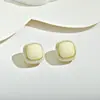Pendientes de Perla con Forma de Corazón Blanco Estilo Retro Transfronterizos, Pendientes de Moda y Únicos, Pendientes Minimalistas de Alta Gama de Moda para Mujer